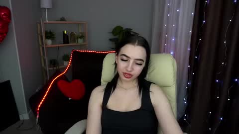 Snapshot of wildkittenx_ chatting on March 9, 4:44 pm Alena online show from March 9, 4:44 pm