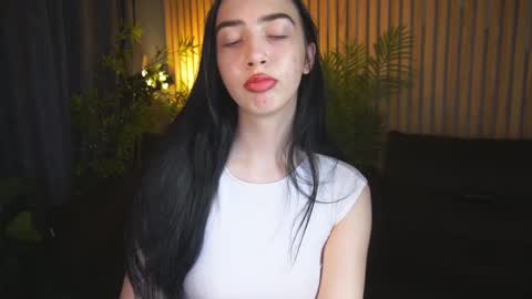 Snapshot of wildkittenx_ chatting on October 24, 7:05 am Alena online show from October 24, 7:05 am