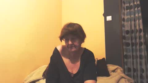 WildRedCat online show from April 21, 9:50 pm