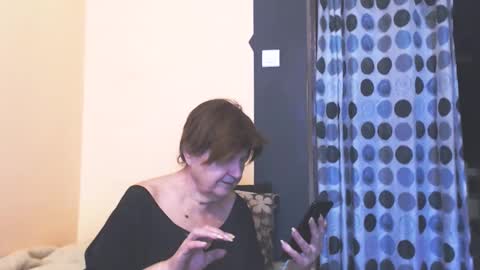 WildRedCat online show from April 22, 10:50 am