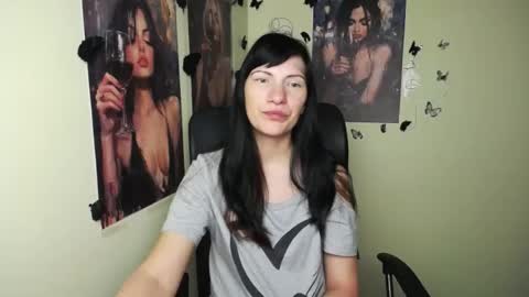 Snapshot of wildsoul8 chatting on April 29, 6:14 pm Rosalinda online show from April 29, 6:14 pm