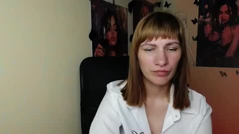 Snapshot of wildsoul8 chatting on June 19, 12:31 pm Rosalinda online show from June 19, 12:31 pm