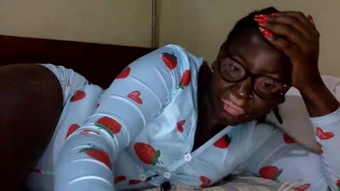 Willa Sara online show from February 28, 7:37 pm