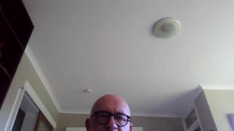 WillBear2068 online show from October 5, 3:49 am