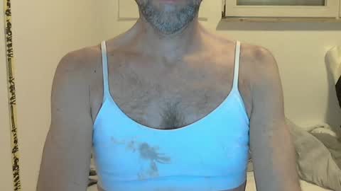 Lilian online show from April 21, 8:34 pm