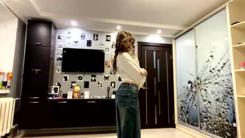 Olivia online show from February 26, 3:11 pm