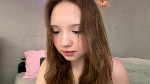 Olivia online show from April 22, 3:13 pm