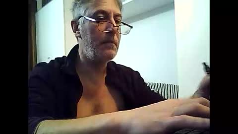 Willfire71 online show from January 2, 9:54 am