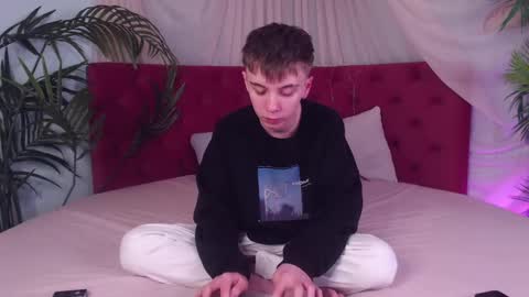 will online show from February 9, 9:17 pm