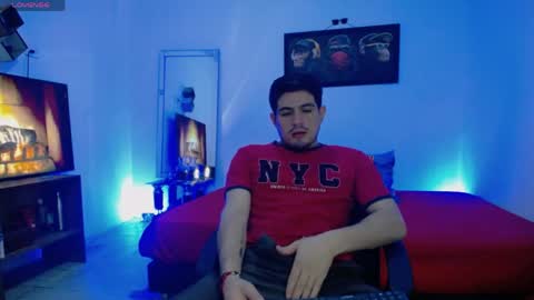 Snapshot of william_steel_ chatting on April 25, 1:41 pm William Steel online show from April 25, 1:41 pm
