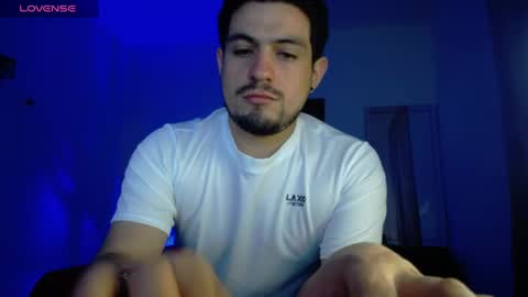 Snapshot of william_steel_ chatting on May 24, 12:15 am William Steel online show from May 24, 12:15 am