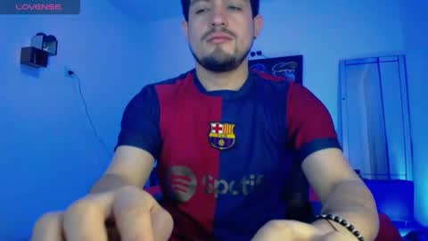 Snapshot of william_steel_ chatting on May 26, 10:00 am William Steel online show from May 26, 10:00 am