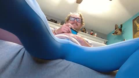 William online show from April 19, 7:40 am