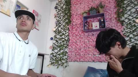 willians__ online show from October 19, 4:02 am