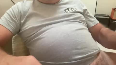 Snapshot of willieb777 chatting on October 26, 2:23 pm willieb777 online show from October 26, 2:23 pm