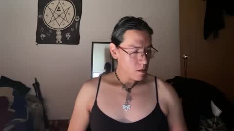 Snapshot of willlohne5 chatting on November 18, 2:50 am Ville Lohner online show from November 18, 2:50 am