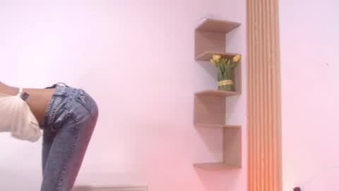 luna online show from April 22, 1:45 pm