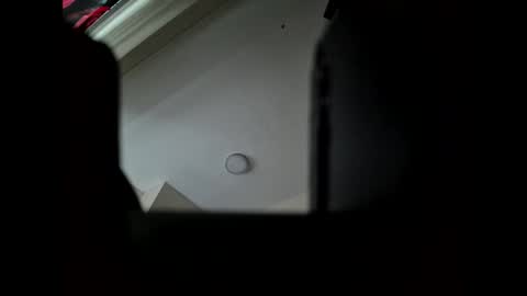 Snapshot of willy693214 chatting on March 20, 3:06 pm willy693214 online show from March 20, 3:06 pm