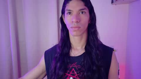 willy_veins online show from November 8, 9:42 am