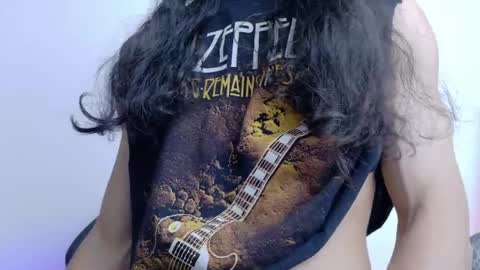 willy_veins online show from April 23, 9:17 pm