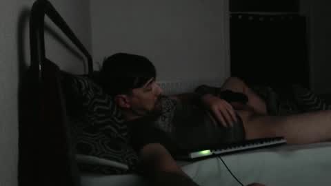 willybewildstone online show from November 8, 2:34 am