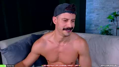 Snapshot of willyumx chatting on July 23, 12:13 am William Miguel online show from July 23, 12:13 am