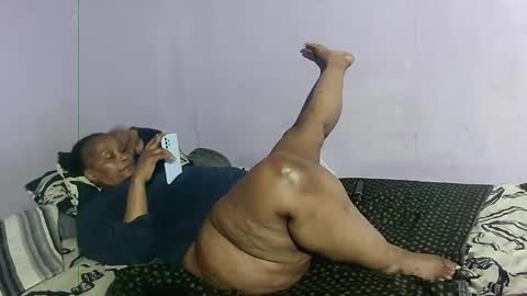 wilmaassylum online show from January 7, 1:03 pm