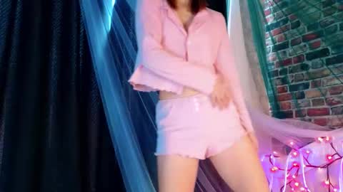 Vicki3 online show from March 11, 7:14 am