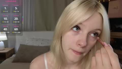 Mary online show from November 14, 11:09 am