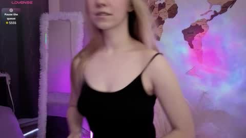 Mary online show from February 2, 7:34 pm