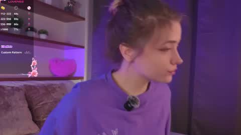 Mary online show from July 24, 2:48 pm