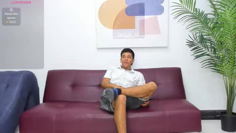 Snapshot of win_scr3am chatting on September 24, 7:06 pm win_scr3am online show from September 24, 7:06 pm