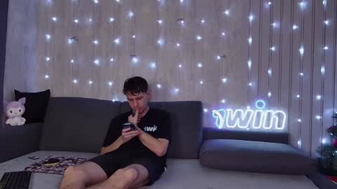 wineandboobs online show from December 30, 3:35 pm