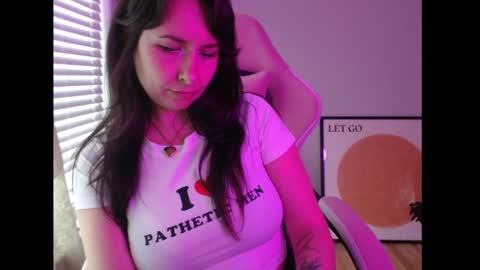 Snapshot of wingardiumleveveosa chatting on September 8, 11:48 pm Eevie online show from September 8, 11:48 pm