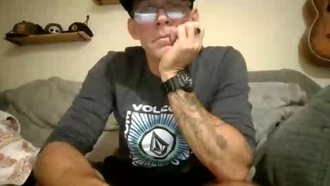 wingnutt765733 online show from December 4, 7:17 am