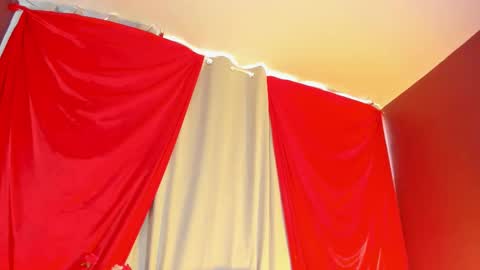 Snapshot of wini_fer chatting on November 8, 1:55 pm Wini Fer online show from November 8, 1:55 pm