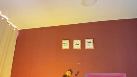 Snapshot of wini_fer chatting on November 25, 1:22 pm Wini Fer online show from November 25, 1:22 pm