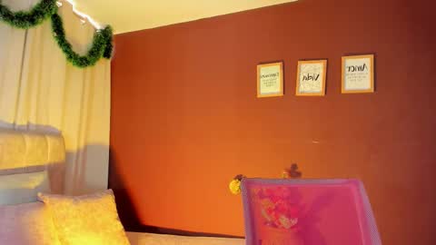 Snapshot of wini_fer chatting on November 29, 1:25 pm Wini Fer online show from November 29, 1:25 pm