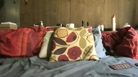 Snapshot of winky_right chatting on April 9, 6:57 pm winky_right online show from April 9, 6:57 pm