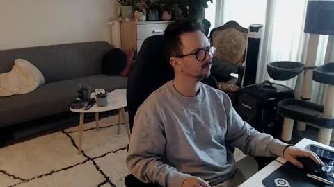 Snapshot of winnydepooh chatting on October 10, 8:24 am cream36 online show from October 10, 8:24 am