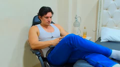 Wiston online show from February 5, 1:16 pm