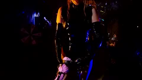Snapshot of witch_fiona chatting on June 25, 8:13 pm Goddess of two strapons - Mr. long Don Mr. Pinky online show from June 25, 8:13 pm