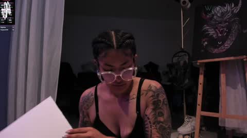     Luna Violeta  A r t i s t  online show from December 21, 4:19 am