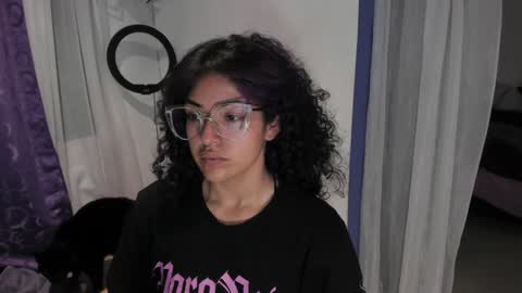     Luna Violeta  A r t i s t  online show from January 5, 3:11 am