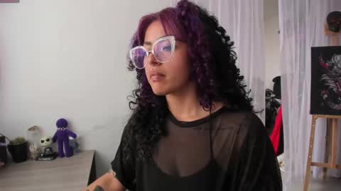     Luna Violeta  A r t i s t  online show from February 23, 7:49 pm