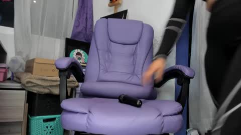     Luna Violeta  A r t i s t  online show from September 16, 1:50 am