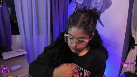     Luna Violeta  A r t i s t  online show from November 20, 10:26 am