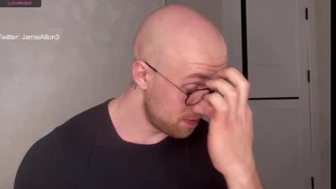 Wlademar online show from December 3, 5:04 am