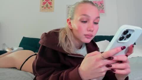 Snapshot of wladilia chatting on October 9, 8:40 pm wladilia online show from October 9, 8:40 pm