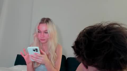 Snapshot of wladilia chatting on November 30, 10:25 pm wladilia online show from November 30, 10:25 pm